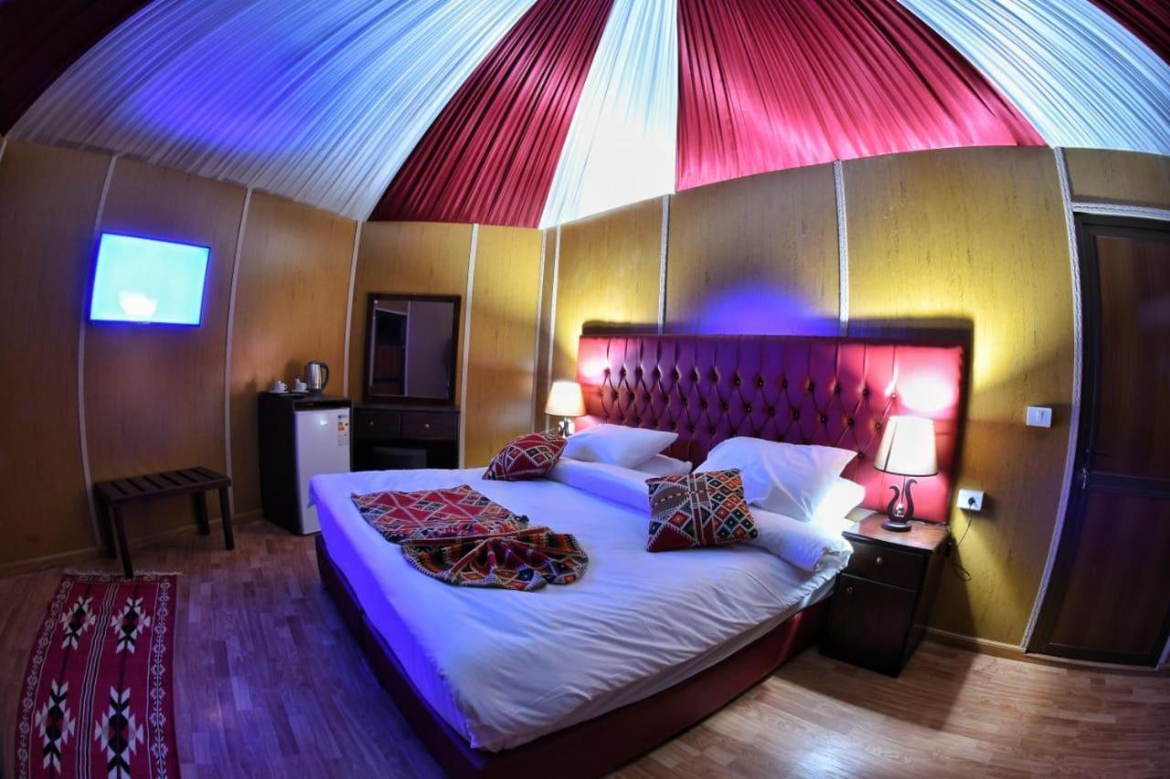 Rum Oasis Luxury Camp Вади-Рам Экстерьер фото